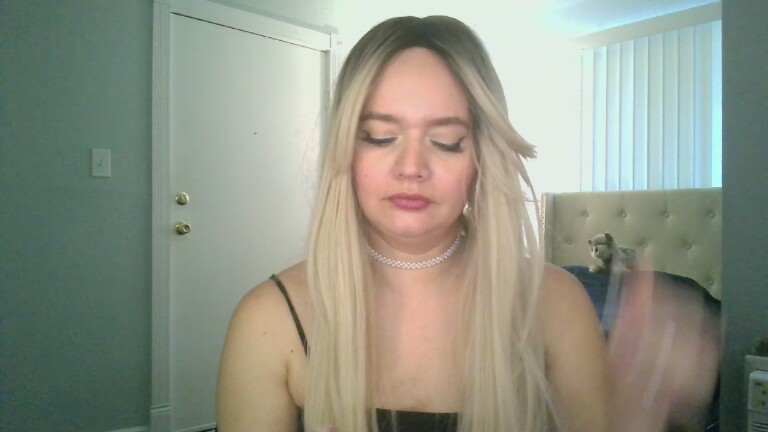 BellaStoneXO's Streamate show and profile