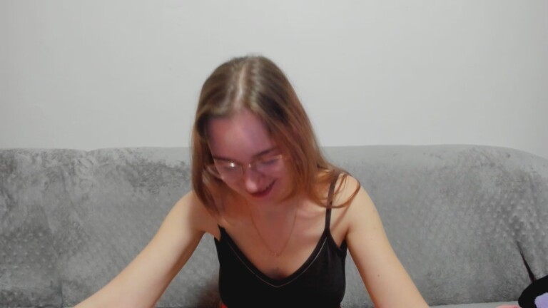 VIYOLEET's Streamate show and profile