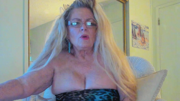 amberxxx's Streamate show and profile