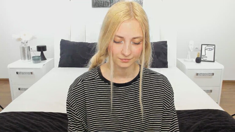 PinkAngelll's Streamate show and profile