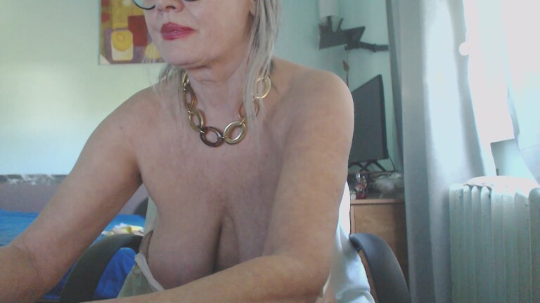 Toy4Sexxx's Streamate show and profile