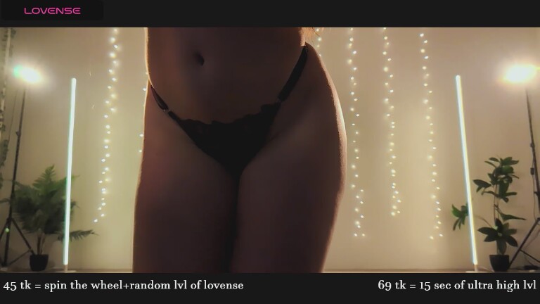 Alicia_x_art's Streamate show and profile