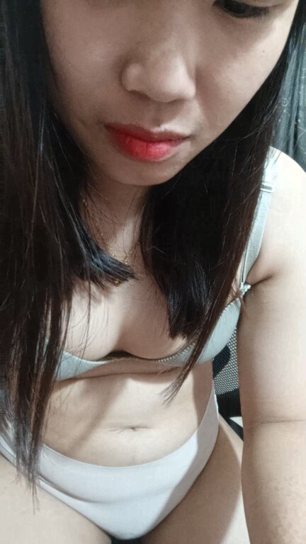 PoppyBae's Streamate show and profile