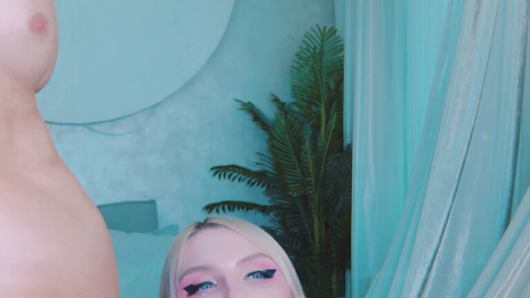 DenLina's Streamate show and profile