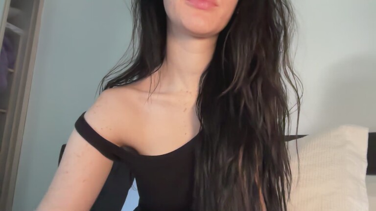 ZaraHartUK's Streamate show and profile