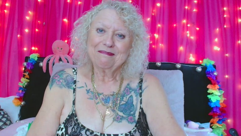 XoXMandyXoX's Streamate show and profile